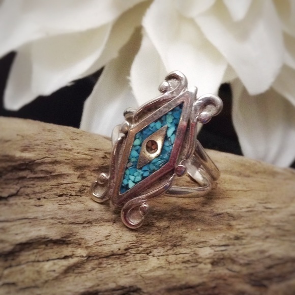 Vintage Jewelry - VTG  Old Pawn Ring